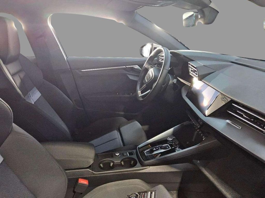 Audi A3 2025 г. Белый, пробег 19546 км