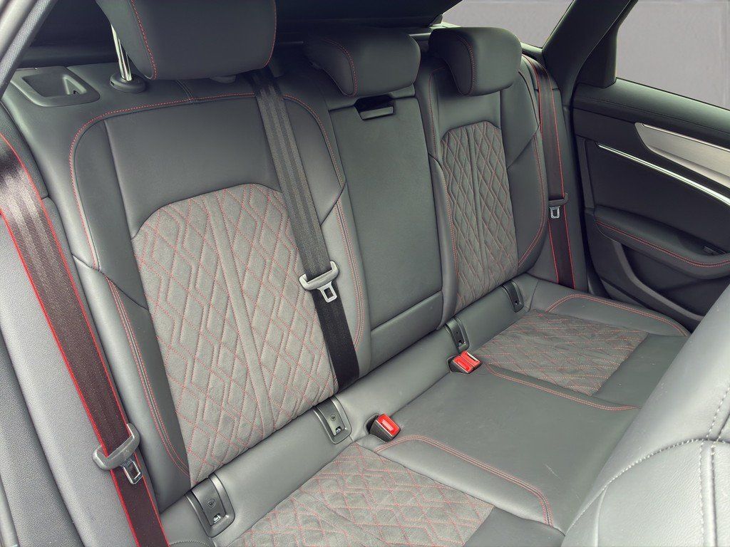 Audi S6 2025 г. Белый, пробег 29300 км