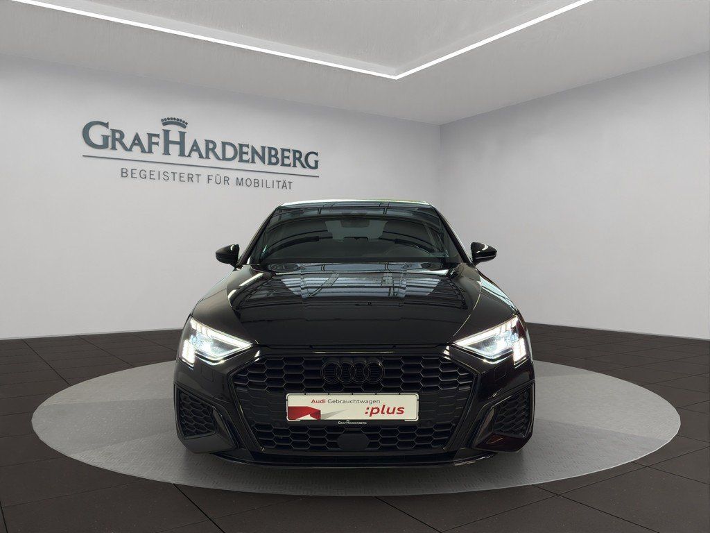 Audi A3 2022 г. Чёрный, пробег 36800 км