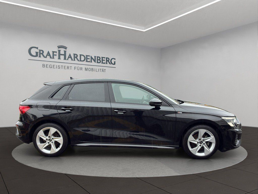 Audi A3 2022 г. Чёрный, пробег 36800 км