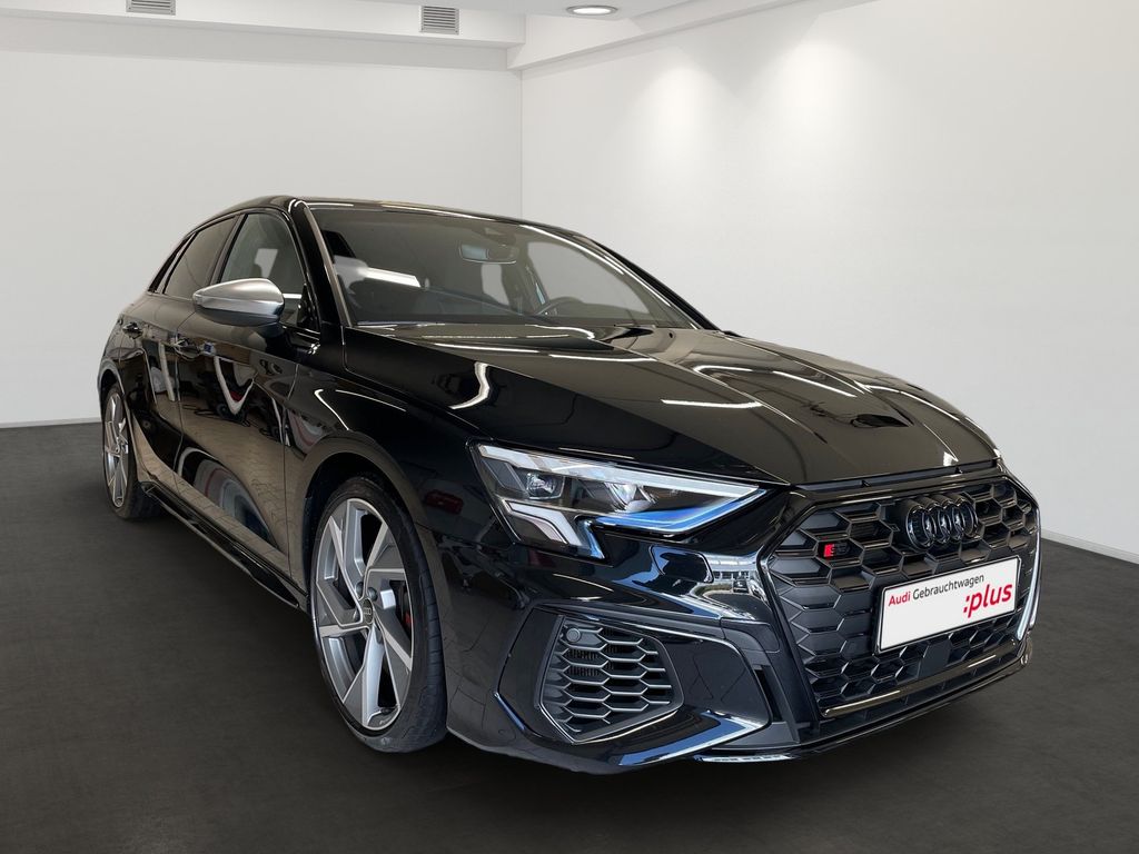 Audi S3 2023 г. Чёрный, пробег 38380 км