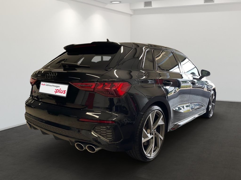 Audi S3 2023 г. Чёрный, пробег 38380 км