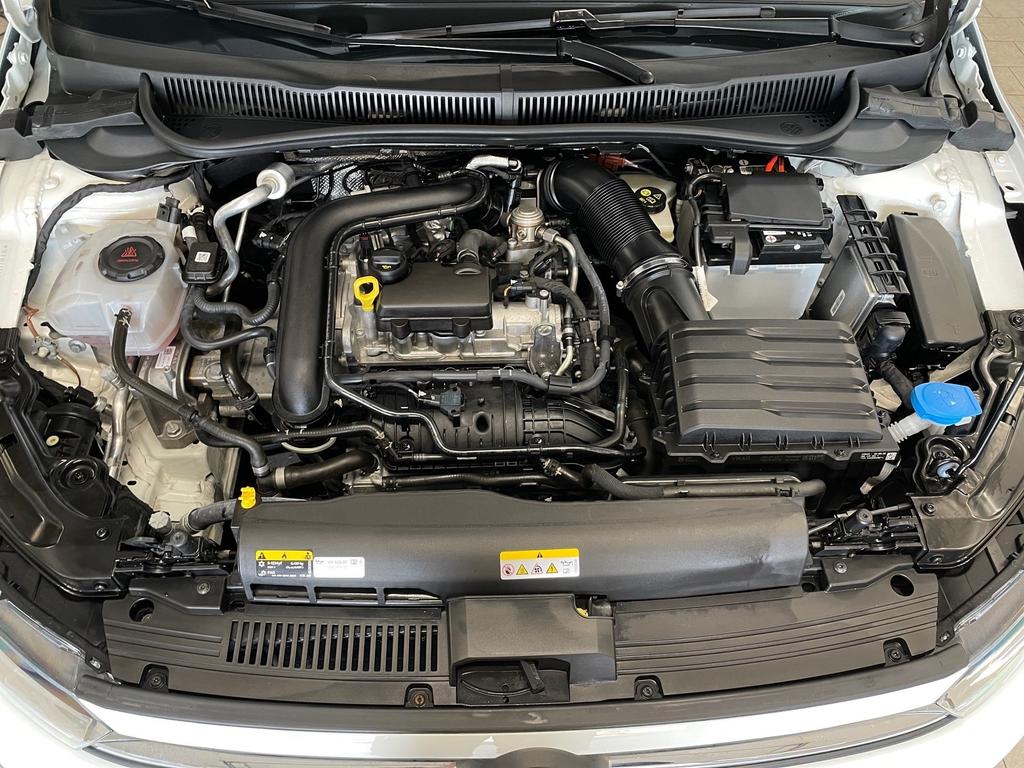Volkswagen Polo 2022 г. Белый, пробег 36365 км
