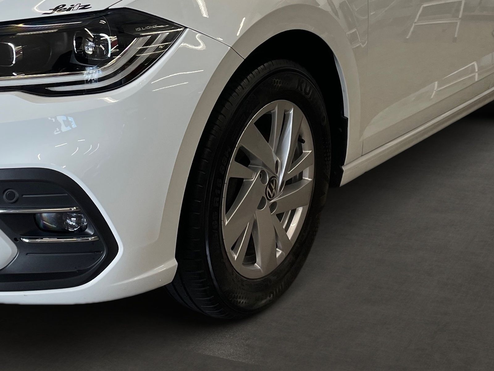 Volkswagen Polo 2022 г. Белый, пробег 36365 км