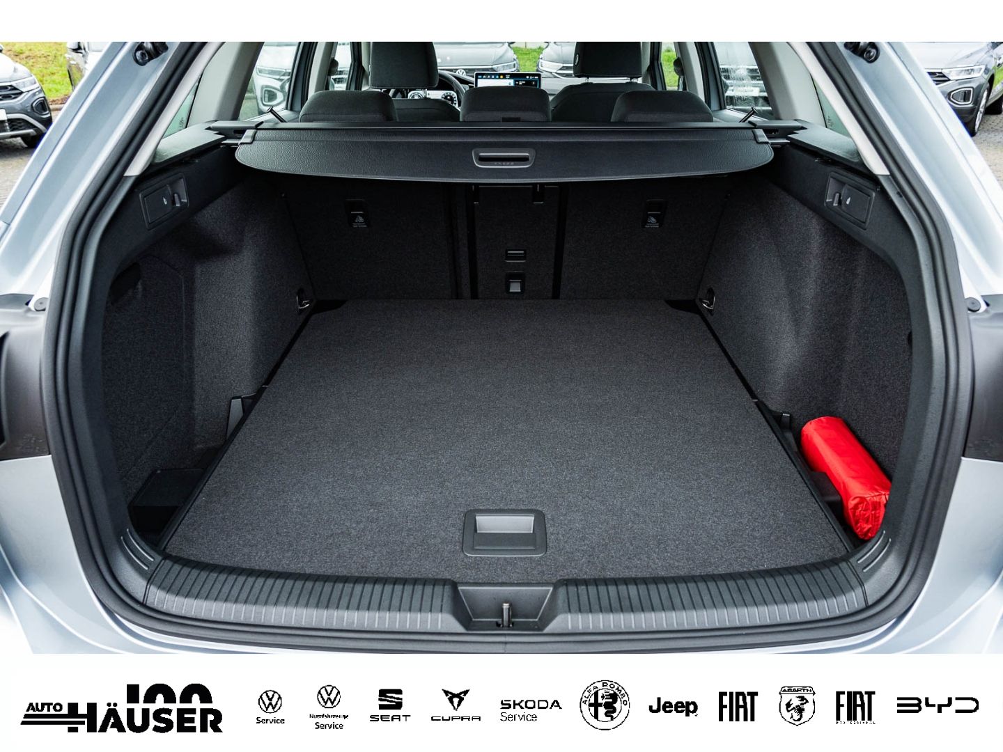 Volkswagen Golf 2024 г. Серебристый, пробег 6562 км