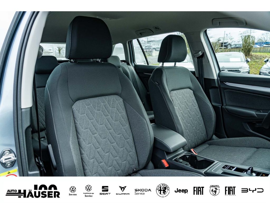 Volkswagen Golf 2024 г. Серебристый, пробег 6562 км