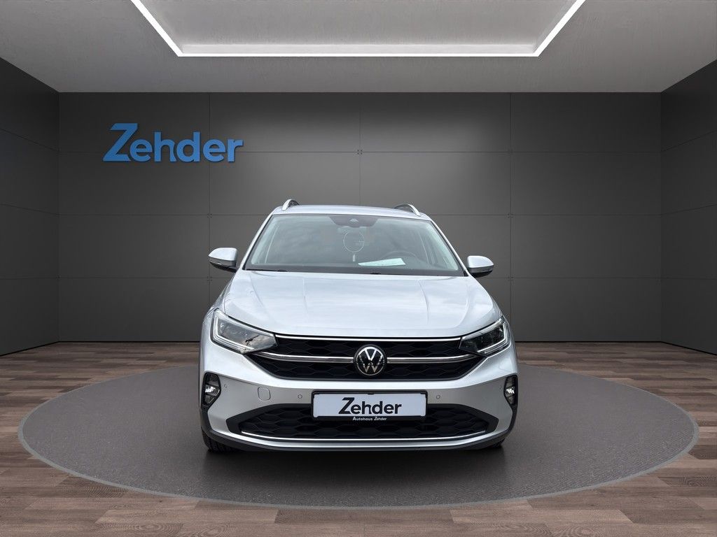Volkswagen Taigo 2023 г. Серебристый, пробег 28294 км