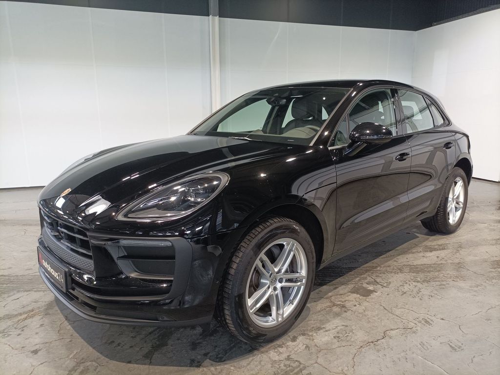 Porsche Macan 2022 г. Чёрный, пробег 38804 км