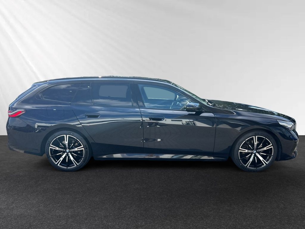 BMW 520 2025 г. Чёрный, пробег 25500 км