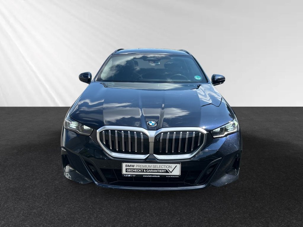 BMW 520 2025 г. Чёрный, пробег 25500 км