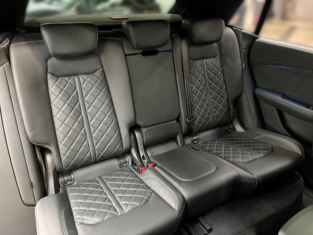 Audi SQ8 2022 г. Чёрный, пробег 59994 км