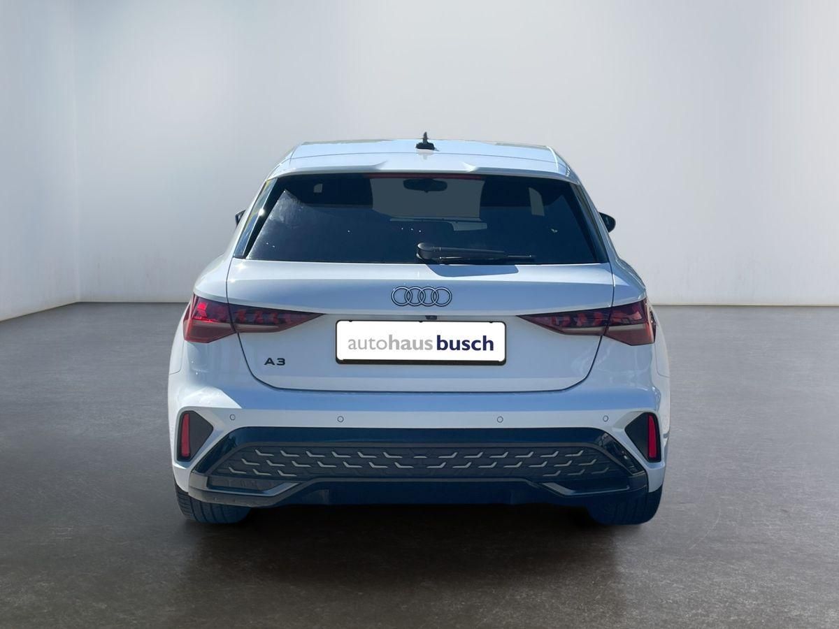 Audi A3 2025 г. Белый, пробег 31712 км