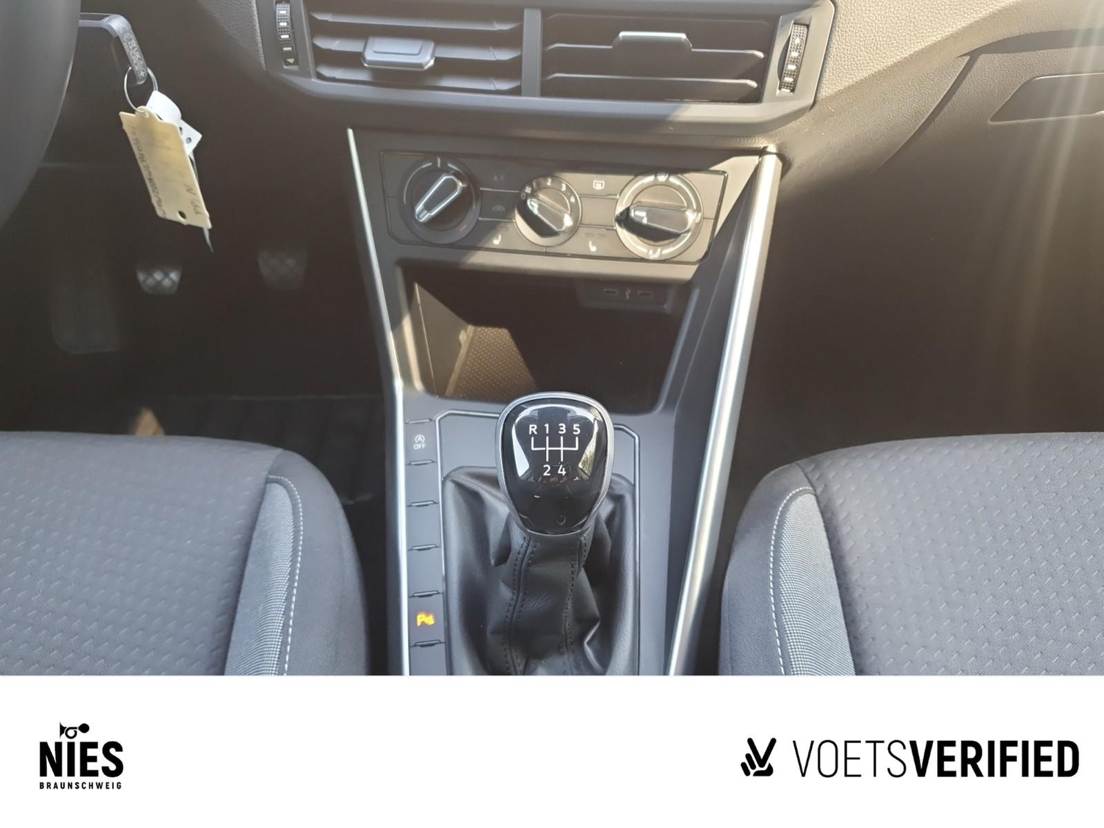 Volkswagen Polo 2023 г. Чёрный, пробег 42900 км