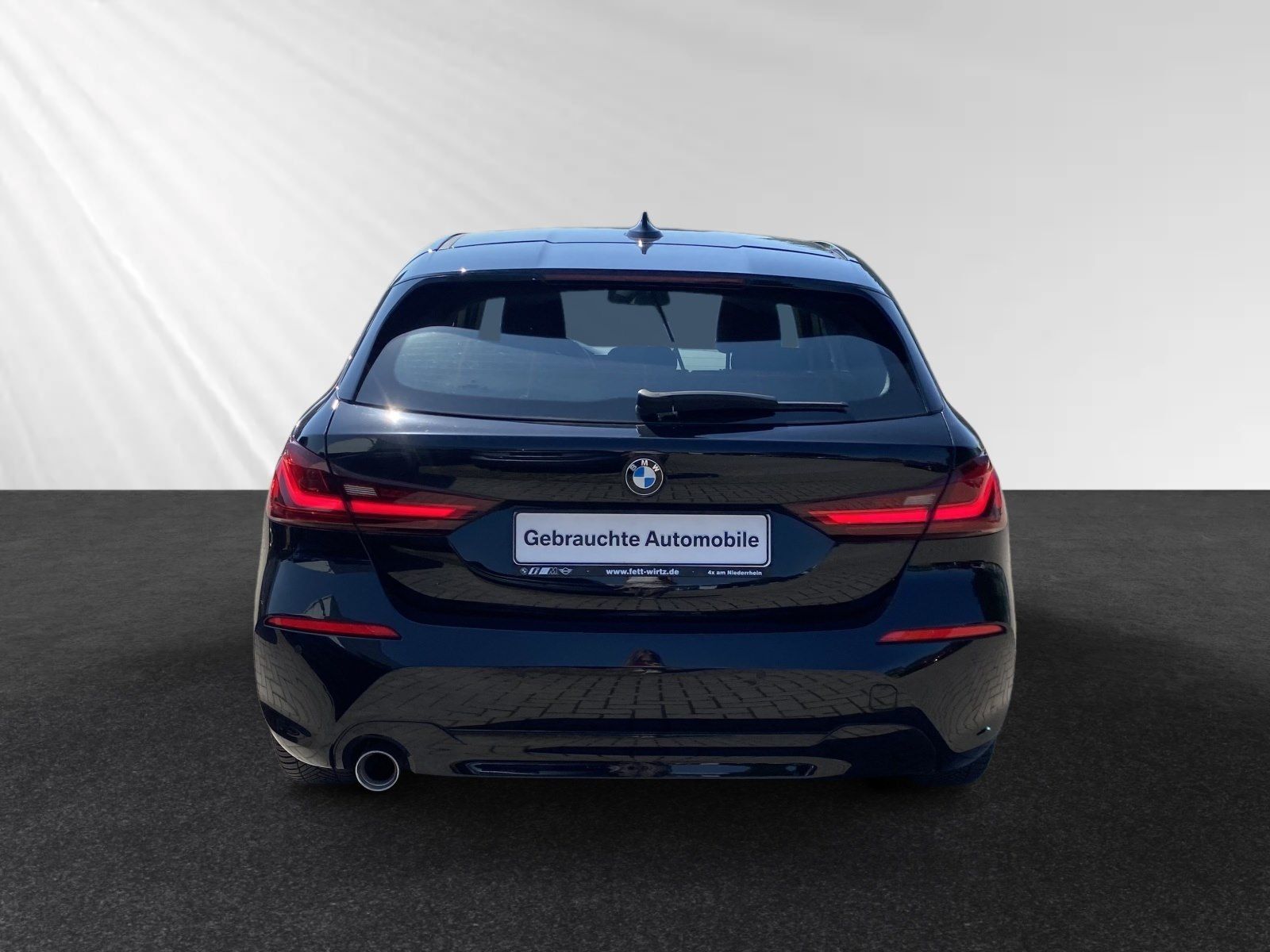 BMW 116 2023 г. Чёрный, пробег 48531 км