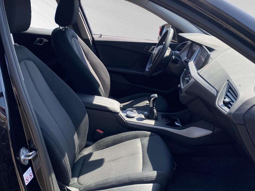 BMW 116 2023 г. Чёрный, пробег 48531 км