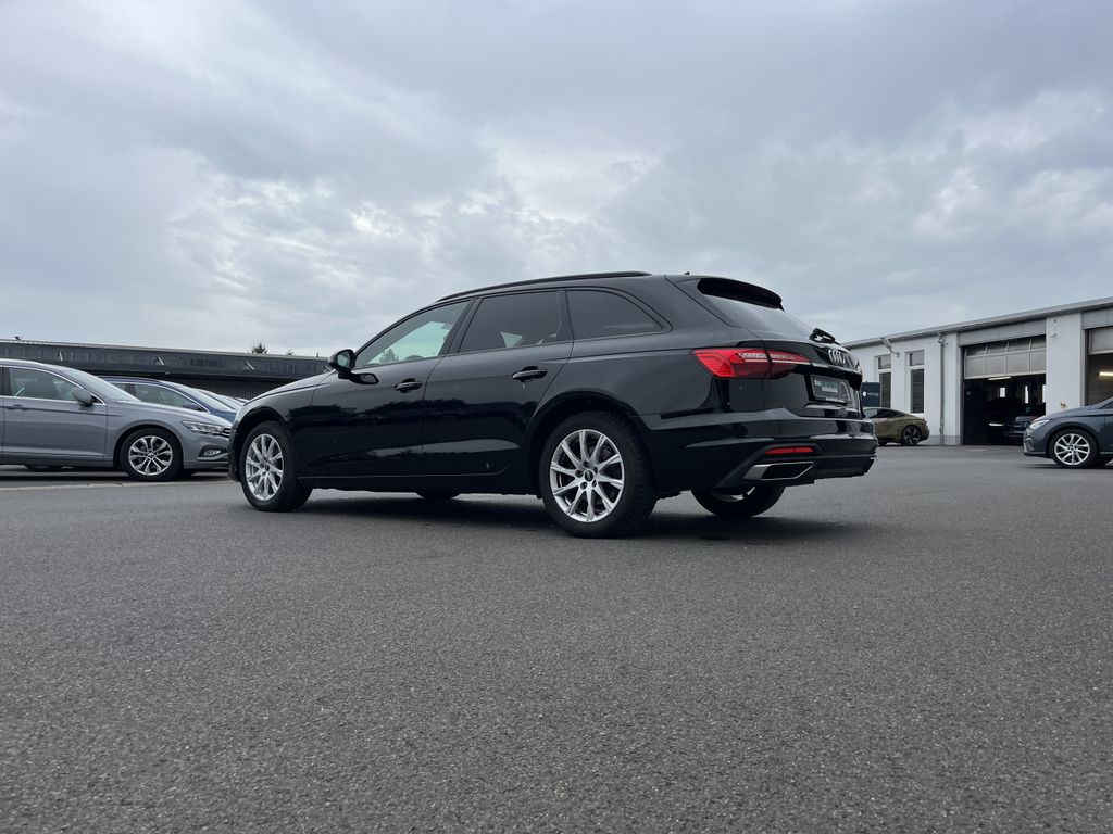 Audi A4 2022 г. Чёрный, пробег 45199 км