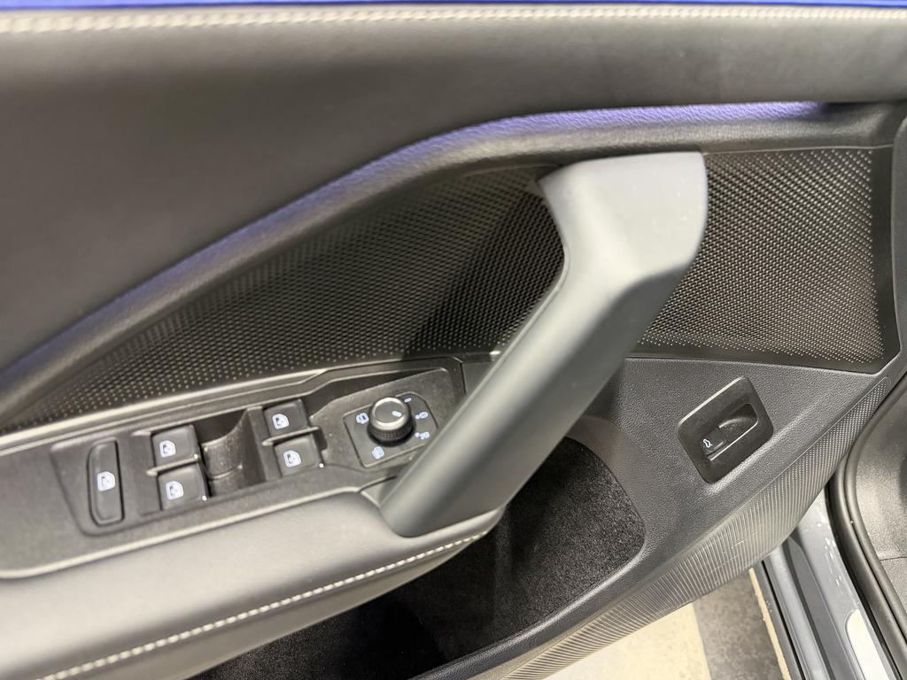 Volkswagen Tiguan 2025 г. Белый, пробег 17349 км