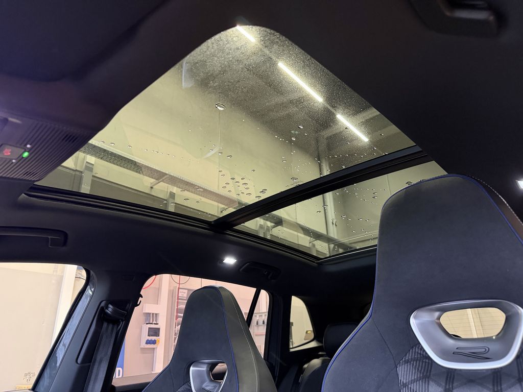 Volkswagen Tiguan 2025 г. Белый, пробег 17349 км