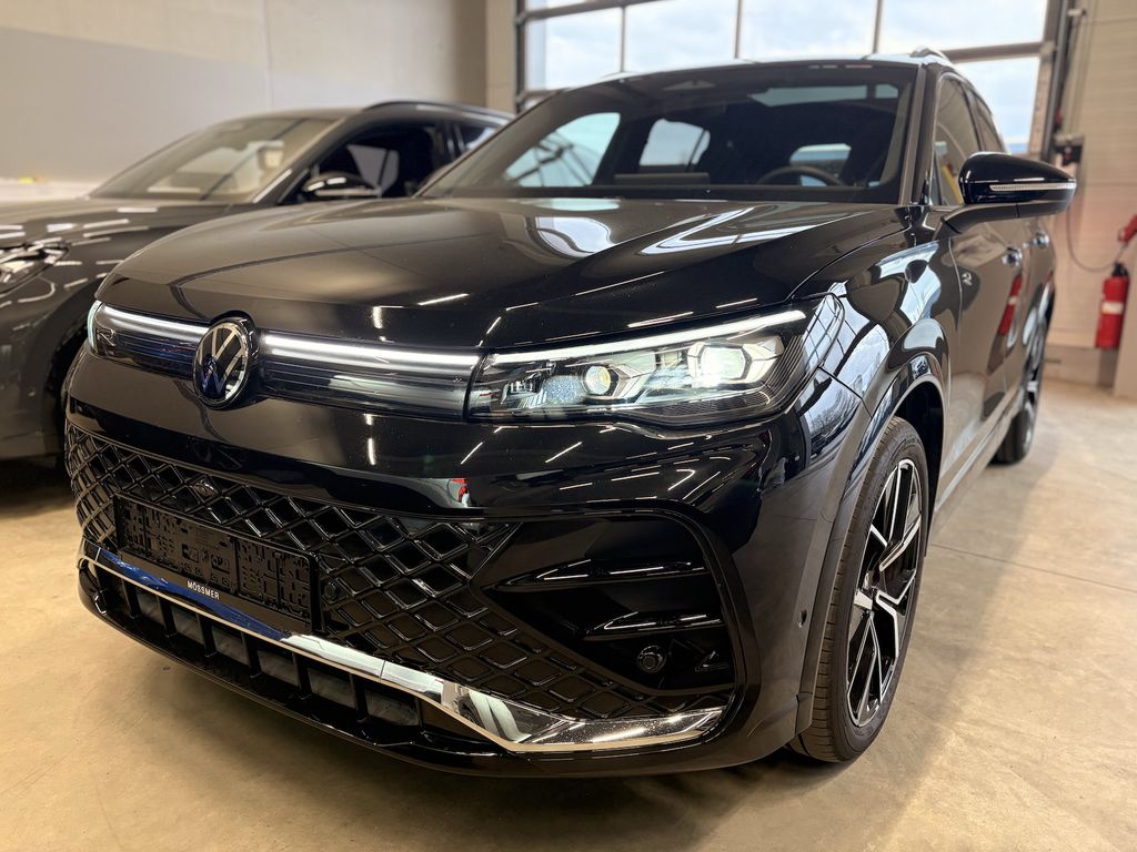 Volkswagen Tiguan 2025 г. Чёрный, пробег 21783 км