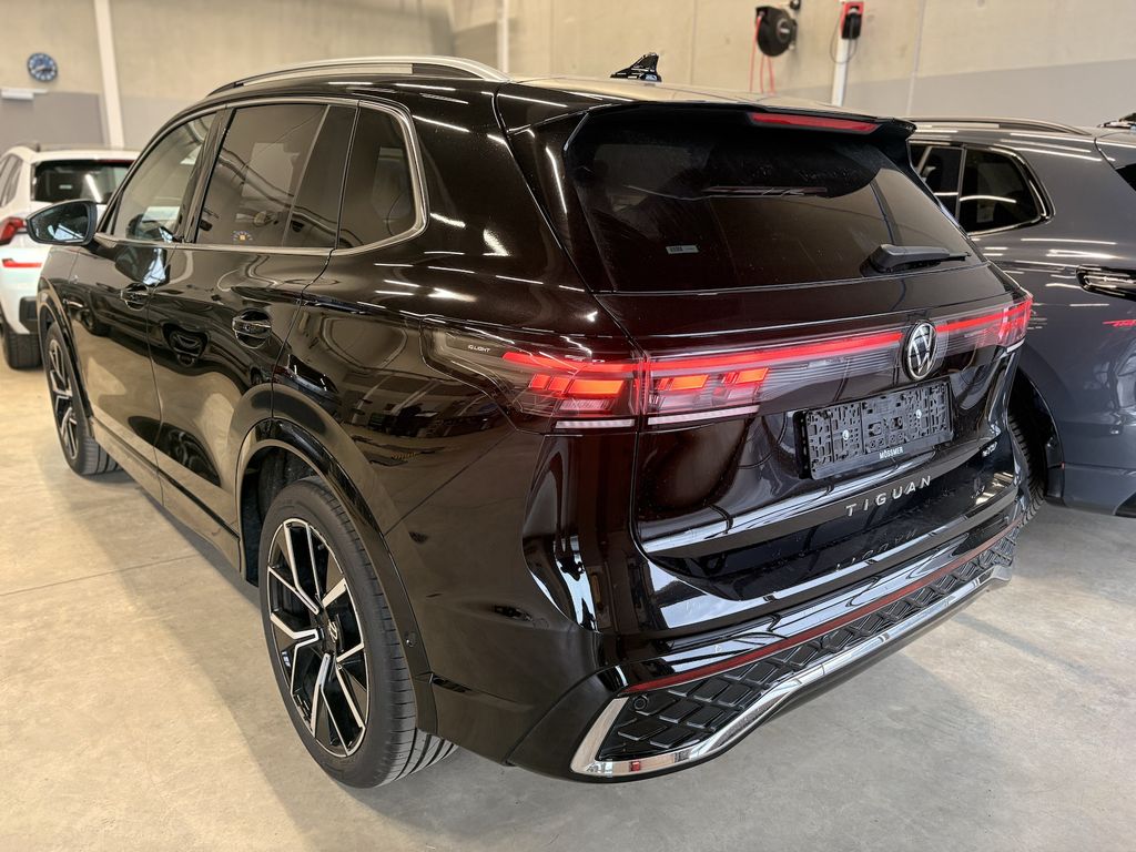 Volkswagen Tiguan 2025 г. Чёрный, пробег 21783 км
