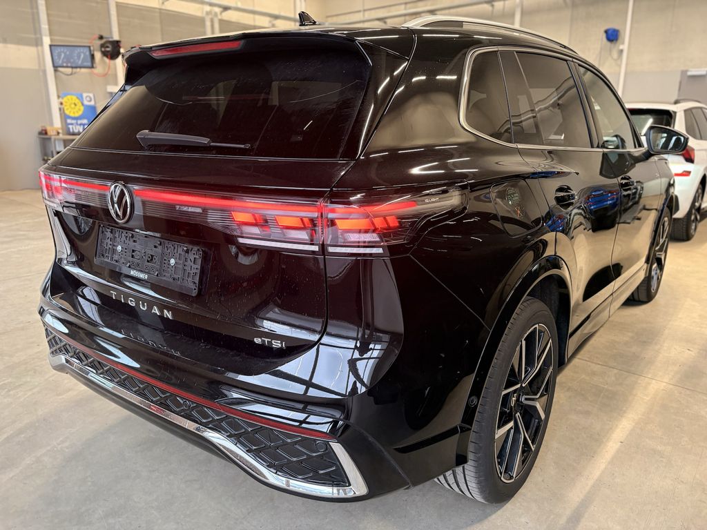 Volkswagen Tiguan 2025 г. Чёрный, пробег 21783 км