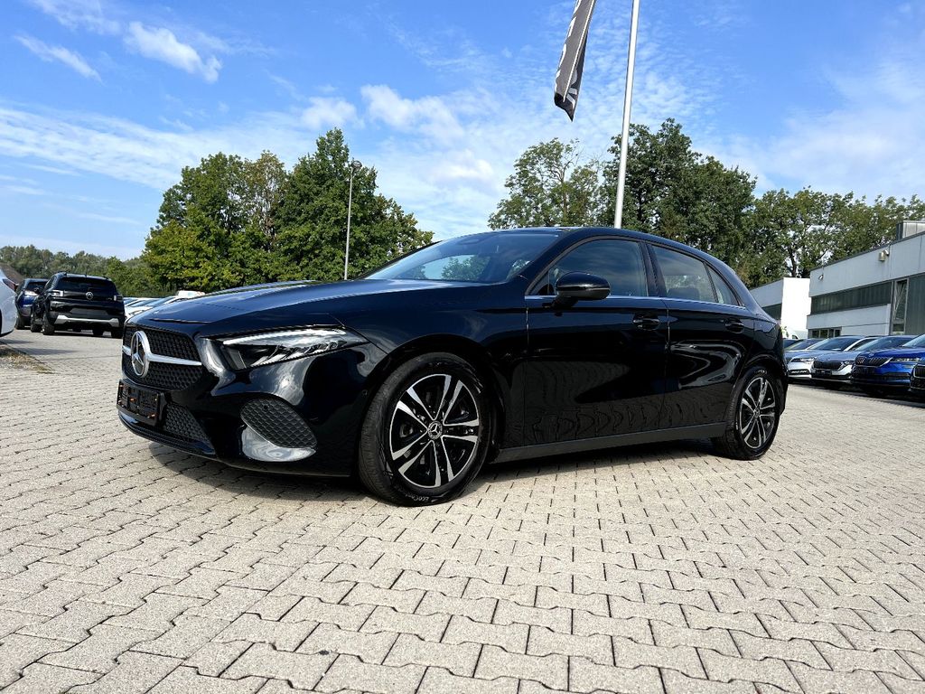 Mercedes-Benz A 200 2023 г. Чёрный, пробег 55863 км