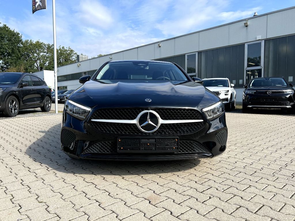 Mercedes-Benz A 200 2023 г. Чёрный, пробег 55863 км