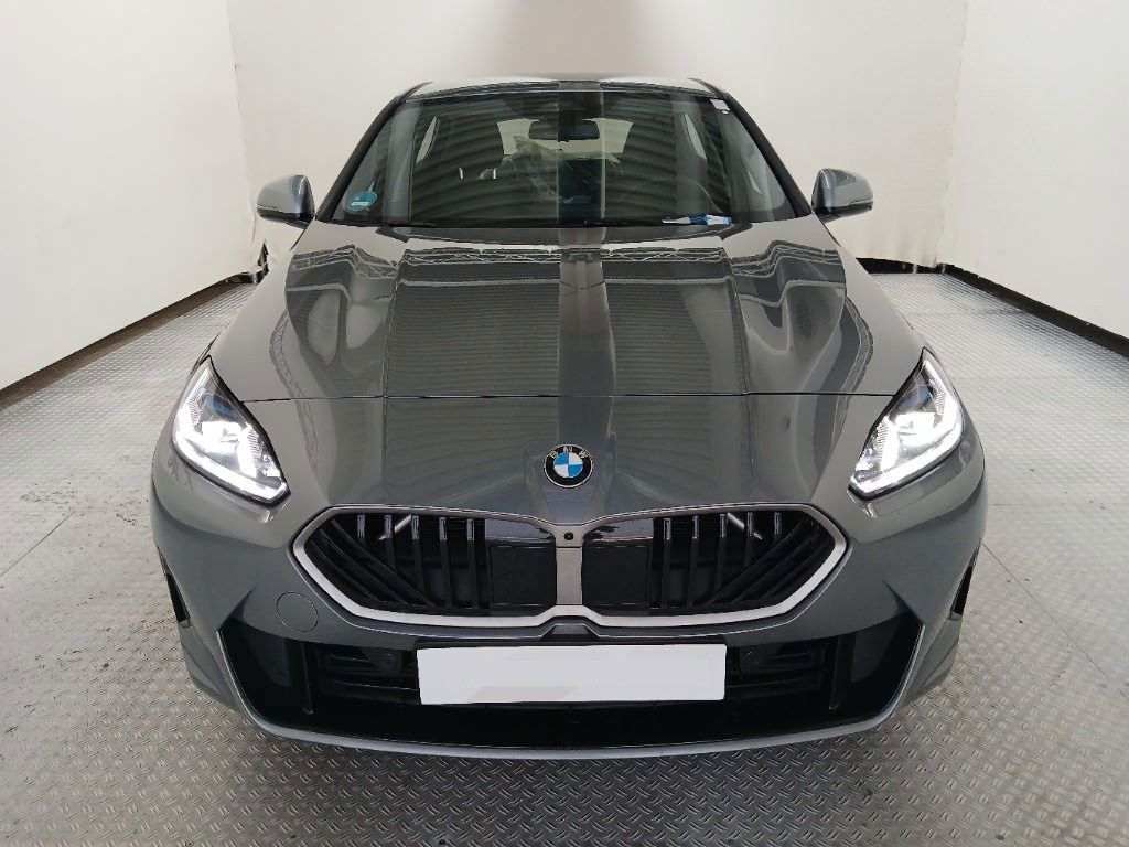 BMW 120 2025 г. Серый, пробег 40200 км