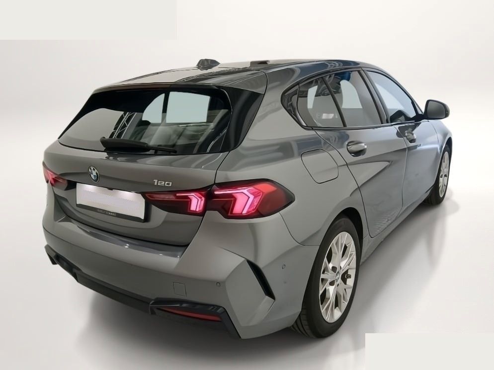 BMW 120 2025 г. Серый, пробег 40200 км