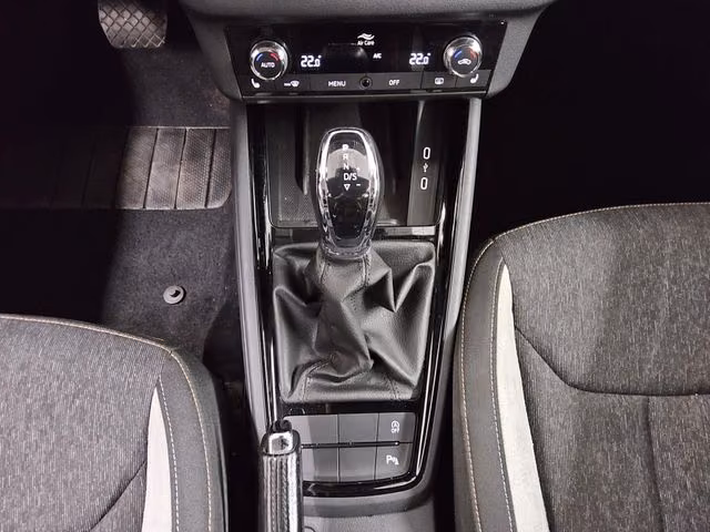 Skoda Kamiq 2023 г. Чёрный, пробег 57329 км