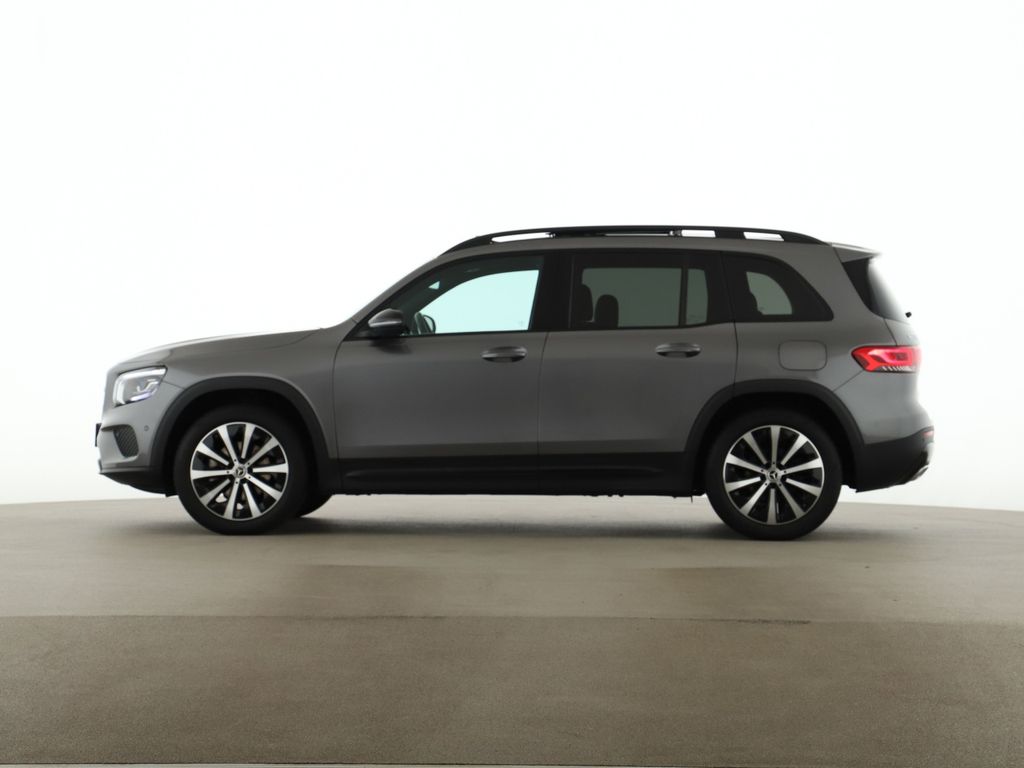 Mercedes-Benz GLB 200 2022 г. Серый, пробег 29900 км