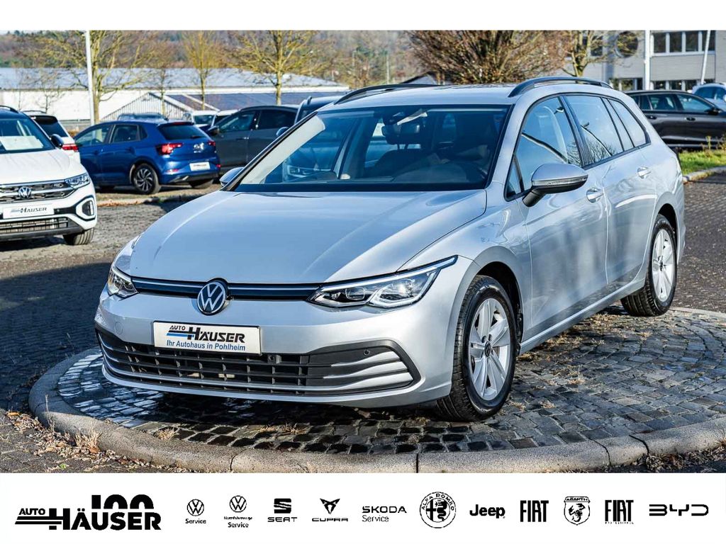 Volkswagen Golf 2023 г. Серебристый, пробег 43327 км