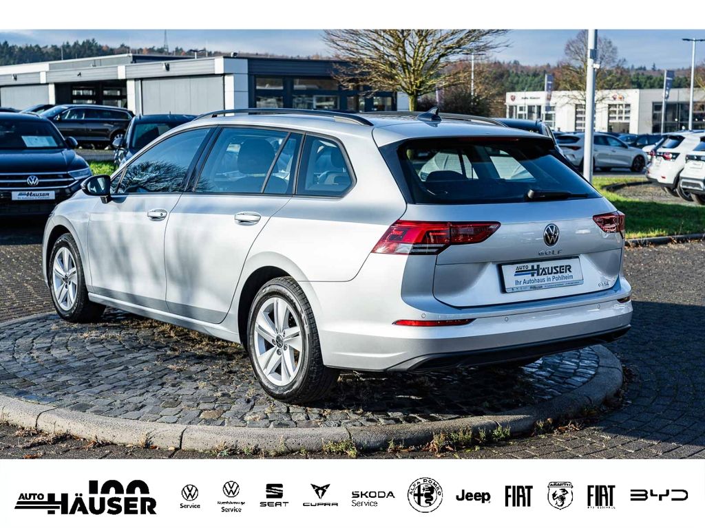 Volkswagen Golf 2023 г. Серебристый, пробег 43327 км