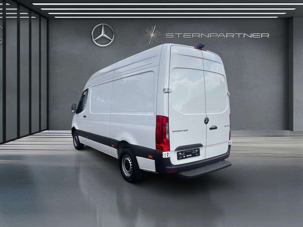Mercedes-Benz SPRINTER 2025 г. Белый, пробег 53218 км