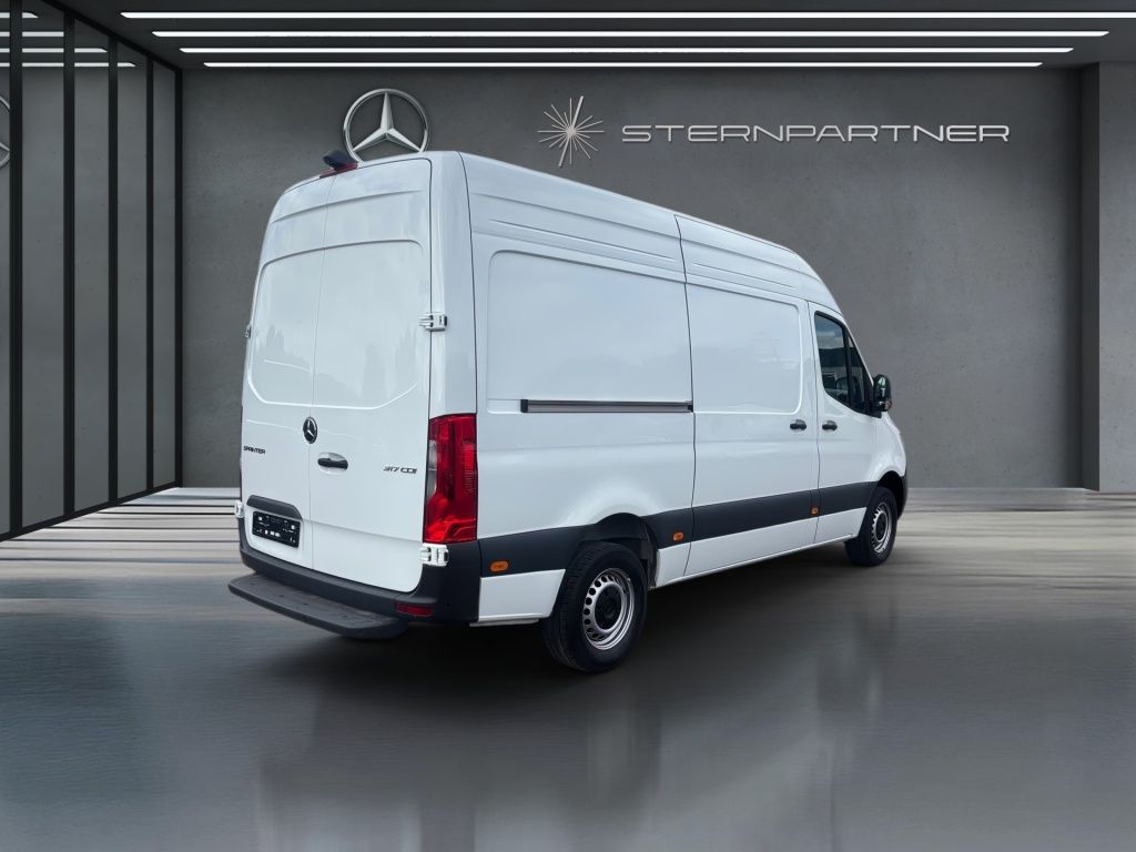 Mercedes-Benz SPRINTER 2025 г. Белый, пробег 53218 км
