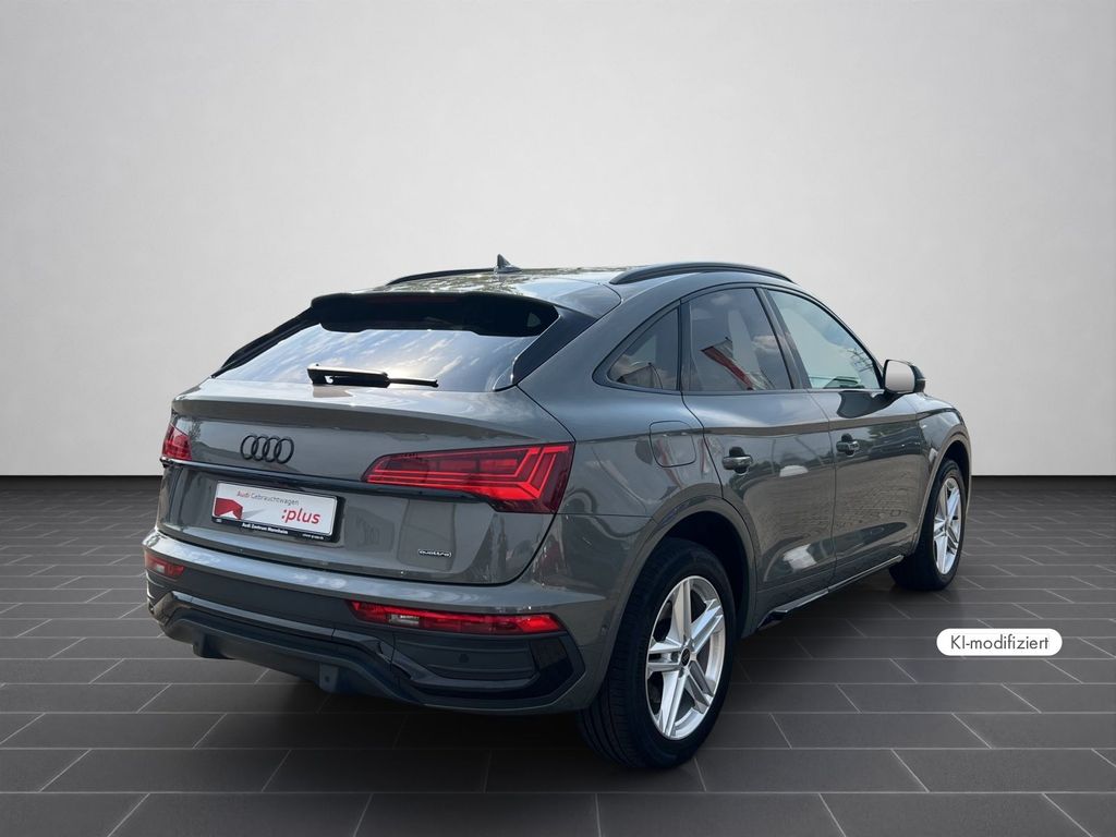 Audi Q5 2023 г. Серый, пробег 31750 км