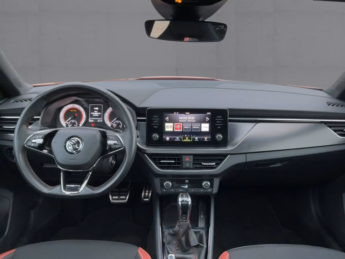 Skoda Kamiq 2021 г. Красный, пробег 29997 км