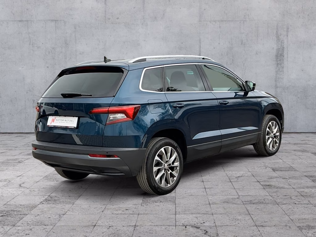Skoda Karoq 2021 г. Синий, пробег 56546 км