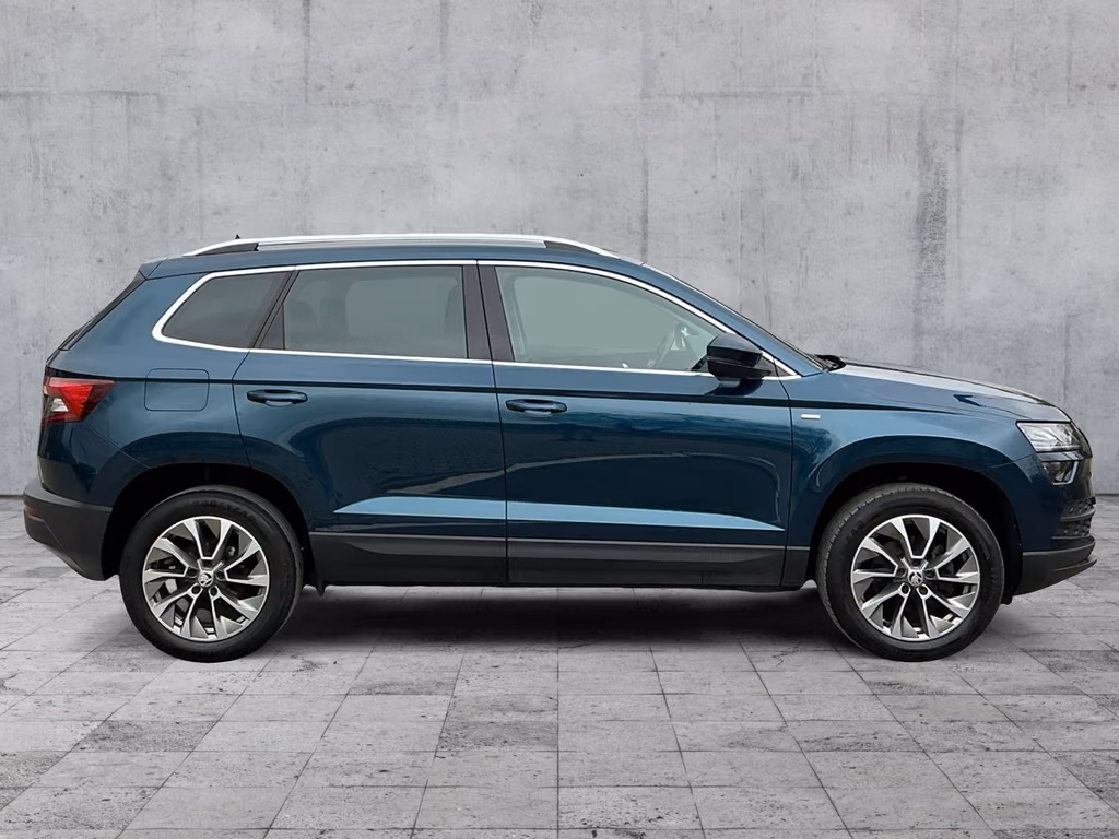 Skoda Karoq 2021 г. Синий, пробег 56546 км