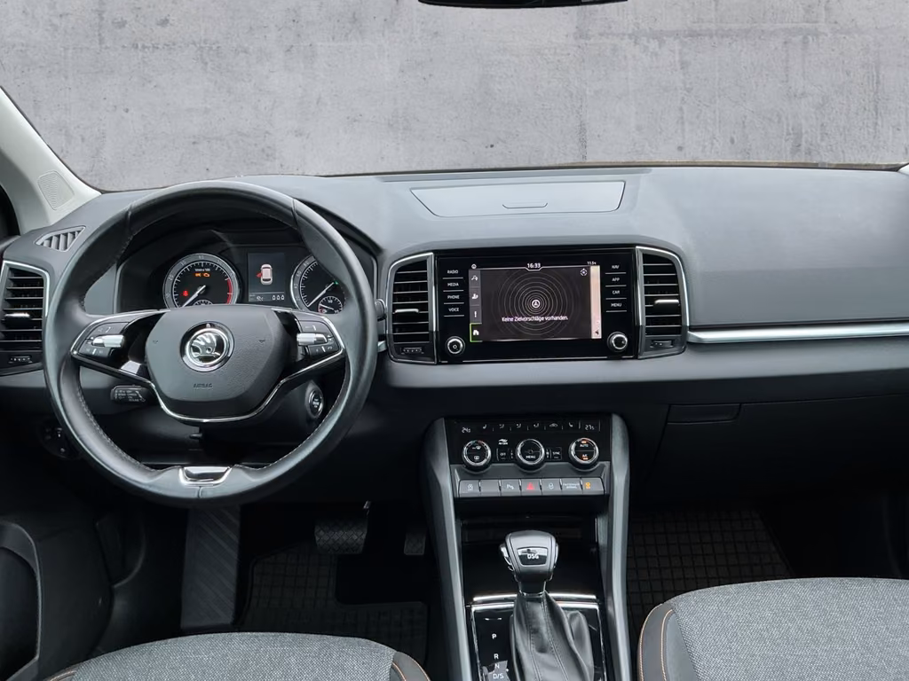 Skoda Karoq 2021 г. Синий, пробег 56546 км