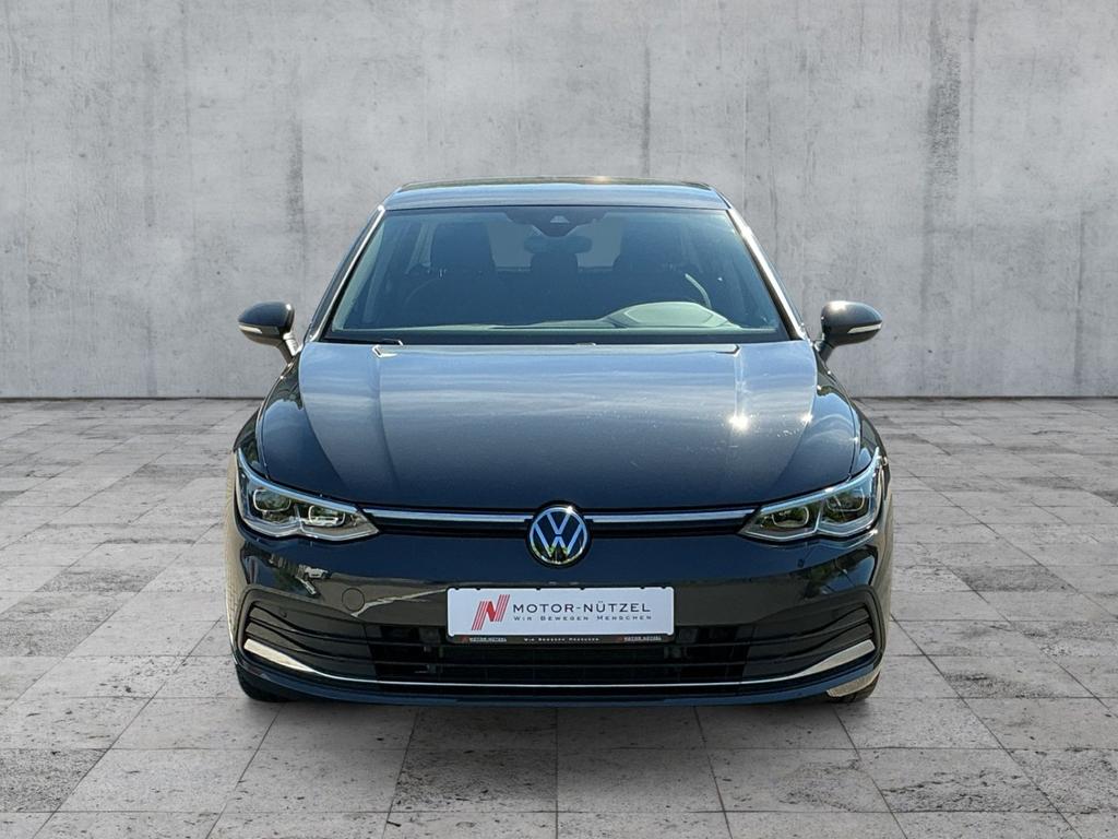 Volkswagen Golf 2024 г. Серый, пробег 21221 км
