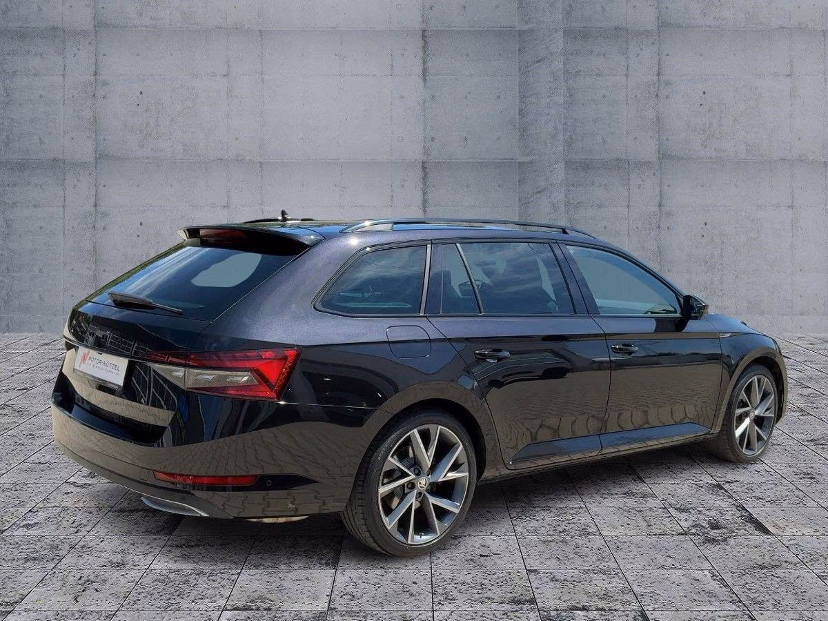 Skoda Superb 2023 г. Чёрный, пробег 54698 км