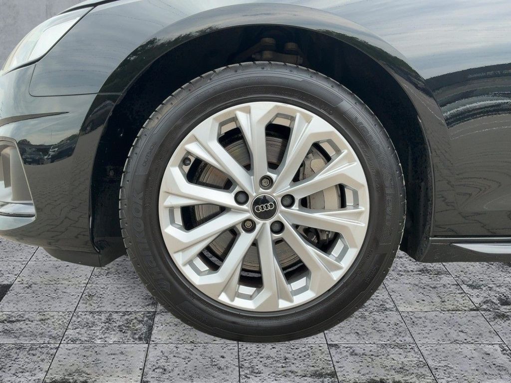Audi A4 2022 г. Чёрный, пробег 56230 км