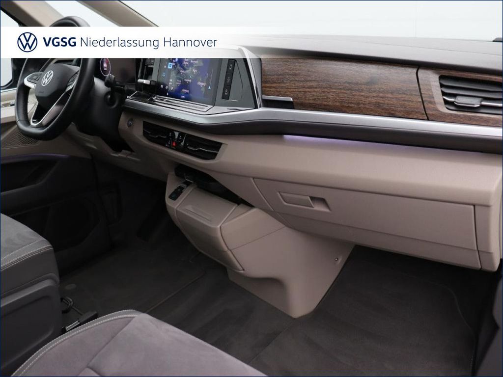 Volkswagen T7 MULTIVAN 2025 г. Чёрный, пробег 28309 км