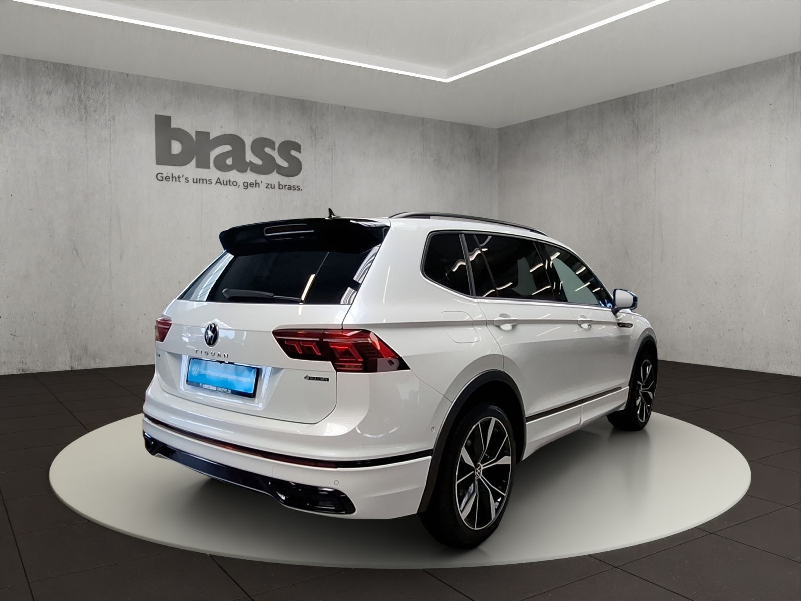 Volkswagen TIGUAN ALLSPACE 2025 г. Белый, пробег 16845 км