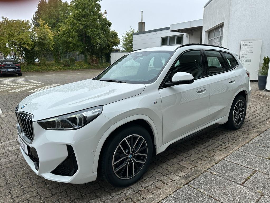BMW X1 2023 г. Белый, пробег 52490 км