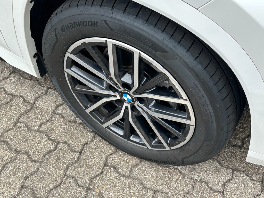 BMW X1 2023 г. Белый, пробег 52490 км