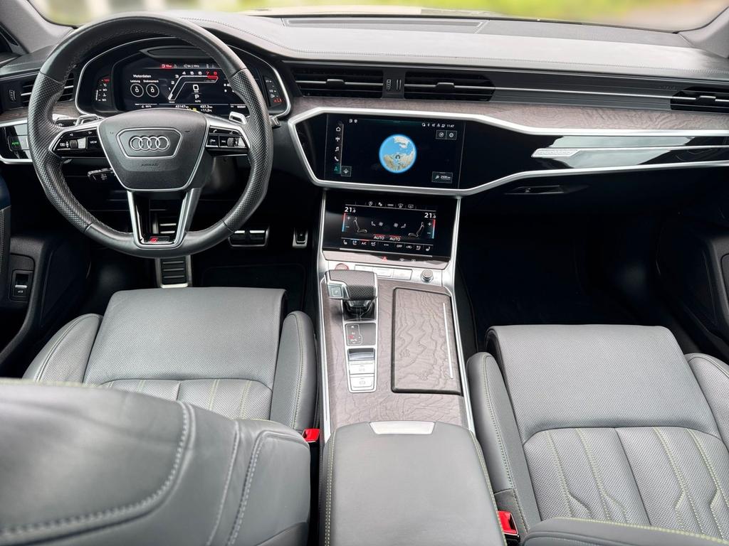 Audi RS6 2022 г. Серый, пробег 43354 км