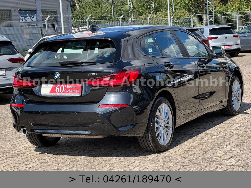 BMW 118 2023 г. Чёрный, пробег 49900 км