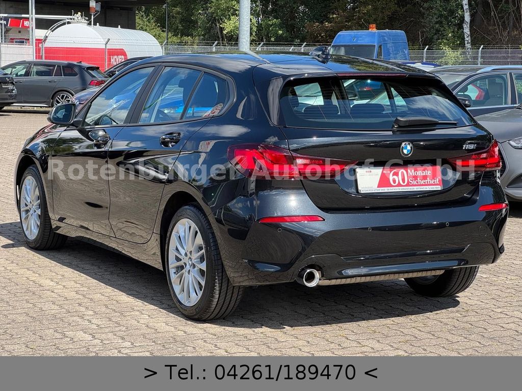BMW 118 2023 г. Чёрный, пробег 49900 км